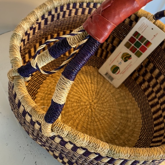 New African Market Basket Large round with leather handle navy blue/purple - Picture 5 of 15